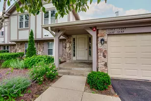 1261 Streamwood Ln, Vernon Hills, IL 60061 - Photo 1