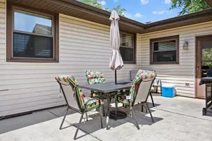 [Address not provided], Carol Stream, IL 60188 - Photo 11
