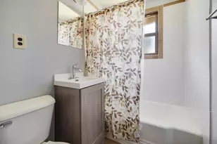 [Address not provided], Carol Stream, IL 60188 - Photo 9
