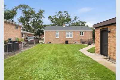 8022 Central Avenue, Morton Grove, IL 60053 - Photo 27