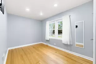 8022 Central Ave, Morton Grove, IL 60053 - Photo 13