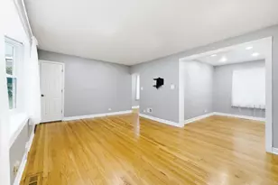 8022 Central Ave, Morton Grove, IL 60053 - Photo 5