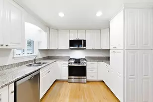 8022 Central Ave, Morton Grove, IL 60053 - Photo 9