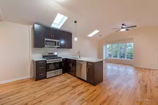 2435 W Polk St, Chicago, IL 60612 - Photo 5