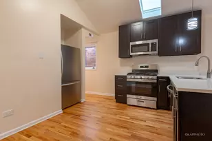 2435 W Polk St, Chicago, IL 60612 - Photo 9