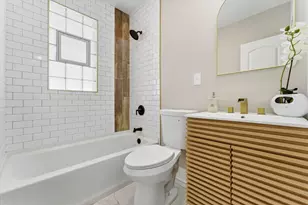 8934 S Euclid Ave, Chicago, IL 60617 - Photo 13