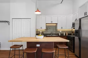 1215 W Gunnison St, Chicago, IL 60640 - Photo 9