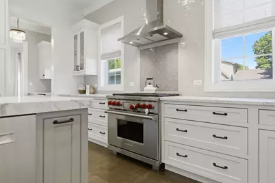 307 E Hillside Avenue, Barrington, IL 60010 - Photo 9