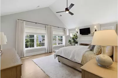 307 E Hillside Avenue, Barrington, IL 60010 - Photo 23