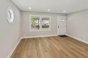310 Rosewood Ave, Buffalo Grove, IL 60089 - Photo 5