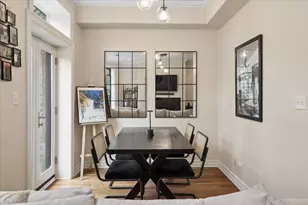 832 W Roscoe St, Chicago, IL 60657 - Photo 9