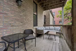 832 W Roscoe St, Chicago, IL 60657 - Photo 19