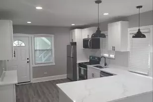 5605 N Keystone Ave, Chicago, IL 60646 - Photo 9
