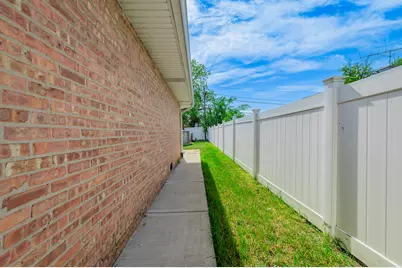 8736 S 80th Court, Hickory Hills, IL 60457 - Photo 19