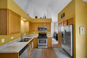 22897 Eastwind Dr, Richton Park, IL 60471 - Photo 9
