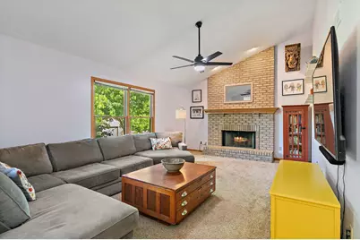 924 S Locust Street, Sycamore, IL 60178 - Photo 11