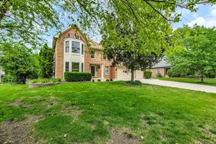 720 Olive Pkwy, Bartlett, IL 60103 - Photo 1