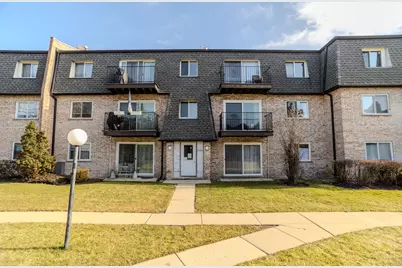 9446 Bay Colony Drive #1S, Des Plaines, IL 60016 - Photo 1