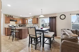 500 Rockfish St, Joliet, IL 60431 - Photo 9