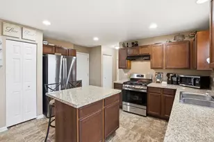 500 Rockfish St, Joliet, IL 60431 - Photo 11