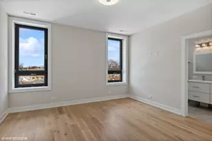3332 W Irving Park Rd, Chicago, IL 60618 - Photo 9