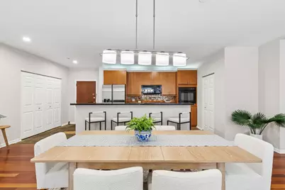 33 W Huron Street #502, Chicago, IL 60654 - Photo 9