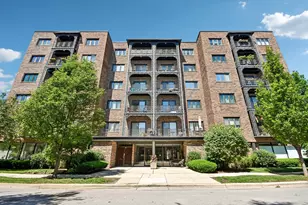 414 Clinton Pl, River Forest, IL 60305 - Photo 1