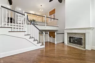 860 W Buckingham Pl, Chicago, IL 60657 - Photo 5