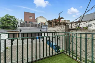 860 W Buckingham Pl, Chicago, IL 60657 - Photo 15