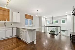 860 W Buckingham Pl, Chicago, IL 60657 - Photo 7