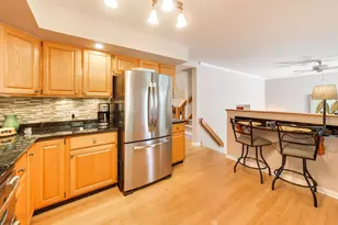 1026 Church St, Glenview, IL 60025 - Photo 11