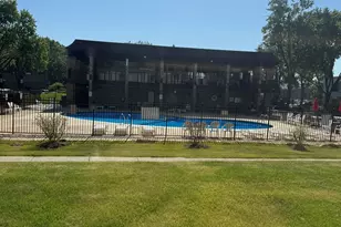 7373 Blackburn Ave, Downers Grove, IL 60516 - Photo 23