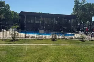 7373 Blackburn Ave, Downers Grove, IL 60516 - Photo 5