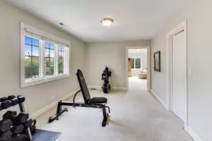 909 S Cambridge Ave, Elmhurst, IL 60126 - Photo 15