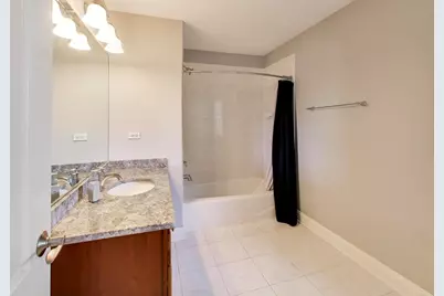 909 S Cambridge Avenue, Elmhurst, IL 60126 - Photo 19