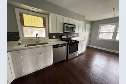 18864 Greenbay Avenue, Lansing, IL 60438 - Photo 3