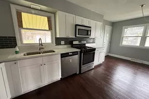 18864 Greenbay Ave, Lansing, IL 60438 - Photo 3