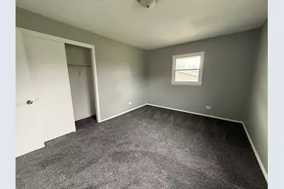 18864 Greenbay Avenue, Lansing, IL 60438 - Photo 7
