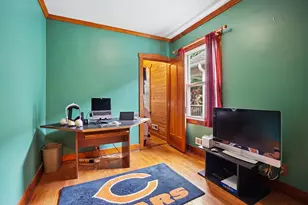 5758 N Moody Ave, Chicago, IL 60646 - Photo 7