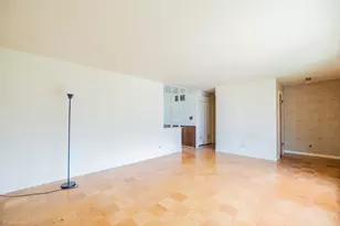 214 Greenbriar St, Elk Grove Village, IL 60007 - Photo 5