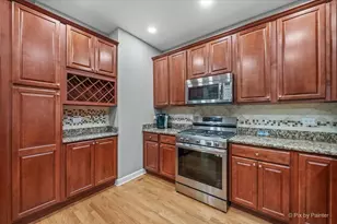 1515 Stonegate Manor, Mount Prospect, IL 60056 - Photo 13