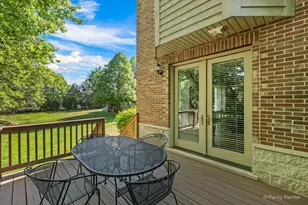 1515 Stonegate Manor, Mount Prospect, IL 60056 - Photo 5