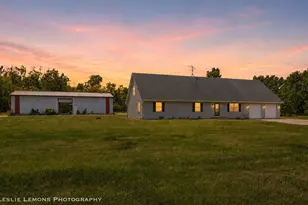 8705 E Pine Bluff Rd, Coal City, IL 60416 - Photo 3