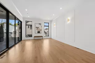 2214 W Oakdale Ave, Chicago, IL 60618 - Photo 17