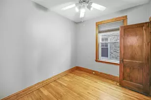 3130 W Wilson Ave, Chicago, IL 60625 - Photo 9