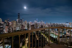 111 W Maple St, Chicago, IL 60610 - Photo 43
