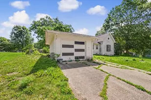 307 S Lincoln St, Mahomet, IL 61853 - Photo 25