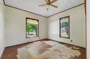 307 S Lincoln St, Mahomet, IL 61853 - Photo 11