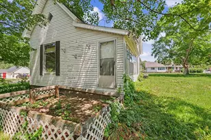 307 S Lincoln St, Mahomet, IL 61853 - Photo 29