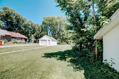 424 N 2nd Street, Watseka, IL 60970 - Photo 5